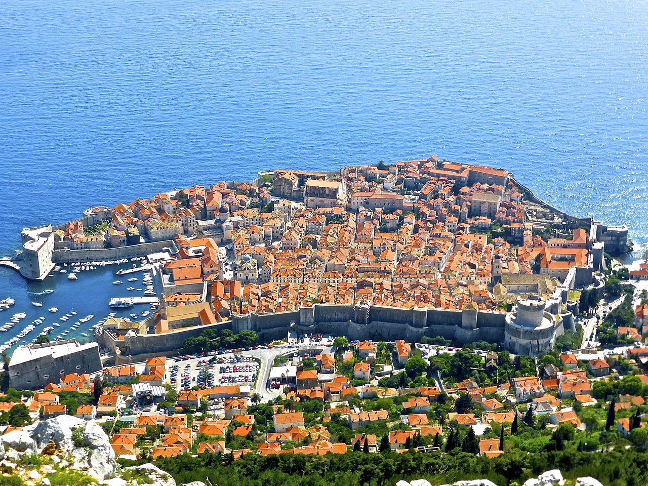 La location de voiture à Dubrovnik pour découvrir la cité